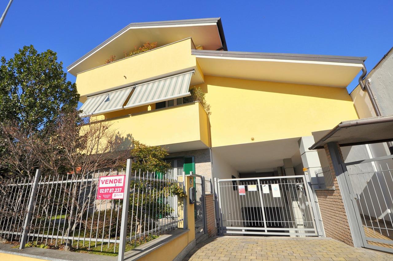 Apartamento de 3 divisões em Inveruno, Italy N.º 2483