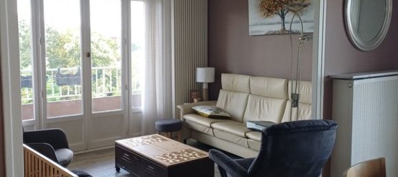 Квартира с 4 комнатами в Сен-Жени-Лаваль, Франция № 289594 3