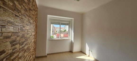2 bedrooms Apartment in Barreiro, Portugal No. 219658 3