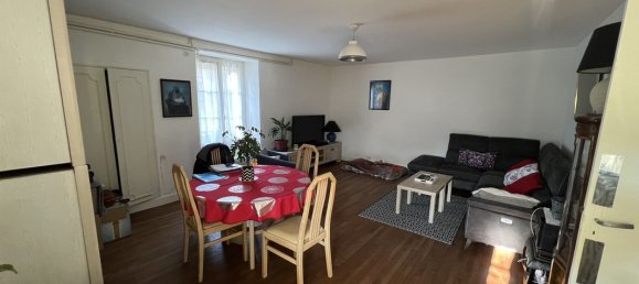 3 bedrooms House in Chatellerault, France No. 295855 2