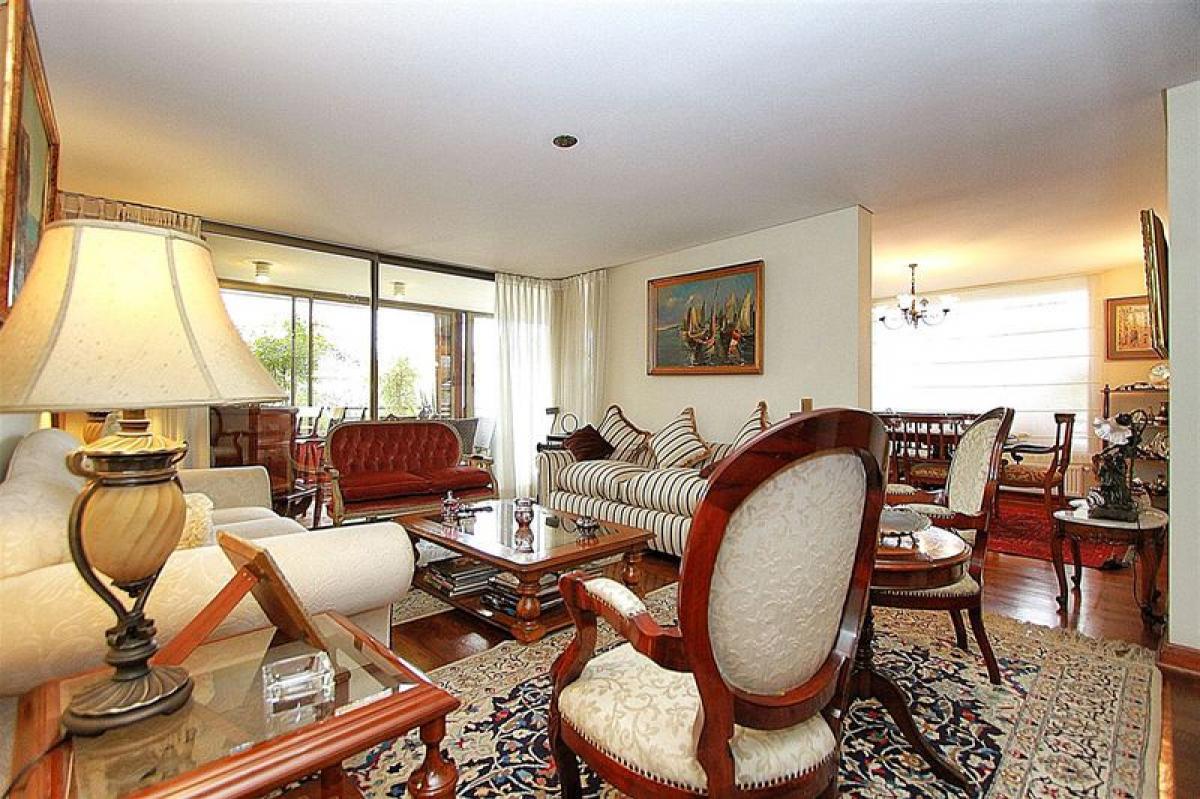 3 bedrooms Apartment in Santiago, Chile No. 4494