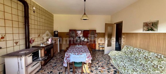 4 bedrooms House in Carmagnola, Italy No. 211348 4