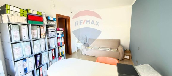 Oficina de 2 habitaciónes en Foggia, Italy No. 272155 10