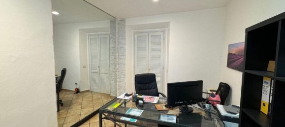 35m² Office in Cornaredo, Italy No. 183828 8