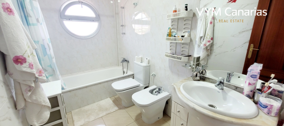 3 bedrooms Penthouse in Playa Paraiso, Spain No. 5727 20