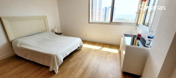 3 bedrooms Penthouse in Playa Paraiso, Spain No. 5727 12