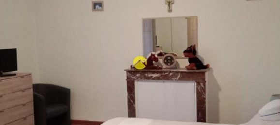 Adosado de 2 dormitorios en Le Blanc, France No. 223281 9