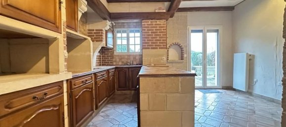 4 bedrooms House in Bievres, France No. 44439 8