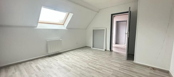 4 bedrooms House in Bievres, France No. 44439 16