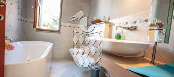 6غرفة منزل في Castelnuovo Magra, Italy رقم 99153 33