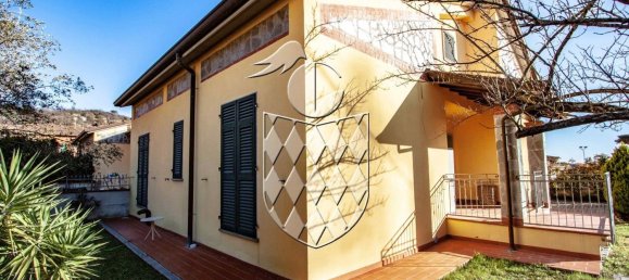 6غرفة منزل في Castelnuovo Magra, Italy رقم 99153 5