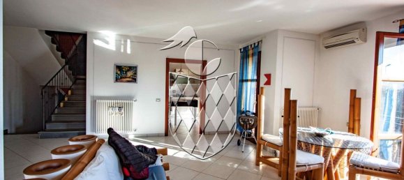 6غرفة منزل في Castelnuovo Magra, Italy رقم 99153 25