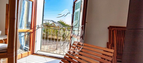 6غرفة منزل في Castelnuovo Magra, Italy رقم 99153 21