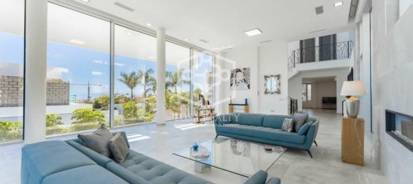 6 bedrooms Villa in Adeje, Spain No. 13172 19