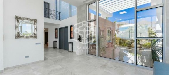 6 bedrooms Villa in Adeje, Spain No. 13172 20