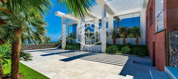 6 bedrooms Villa in Adeje, Spain No. 13172 10