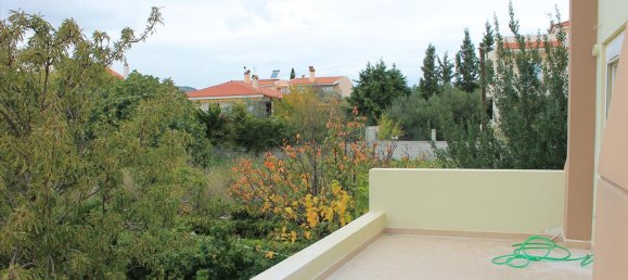 4 bedrooms Property in Kalyvia Thorikou, Greece No. 7518 14