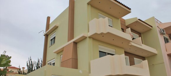 4 bedrooms Property in Kalyvia Thorikou, Greece No. 7518 2