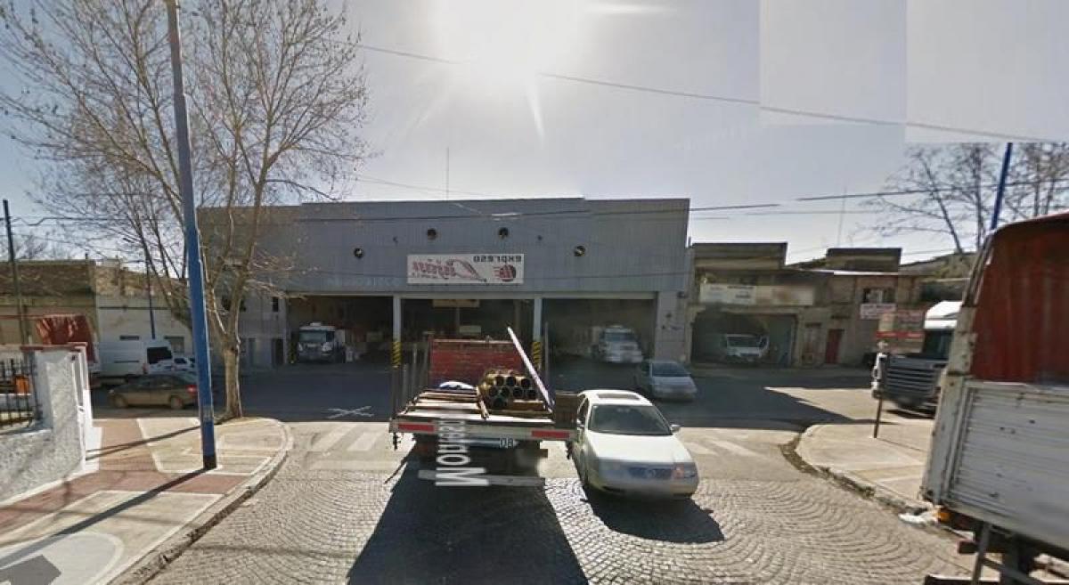 2336m² Commercial property in Buenos Aires, Argentina No. 104557