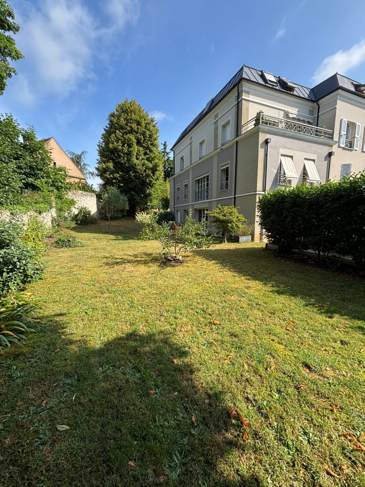 Apartamento T2 em Montmorency, France N.º 327775