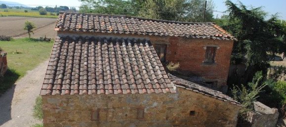 Дом с 6 комнатами в Кортона, Италия № 166802 7