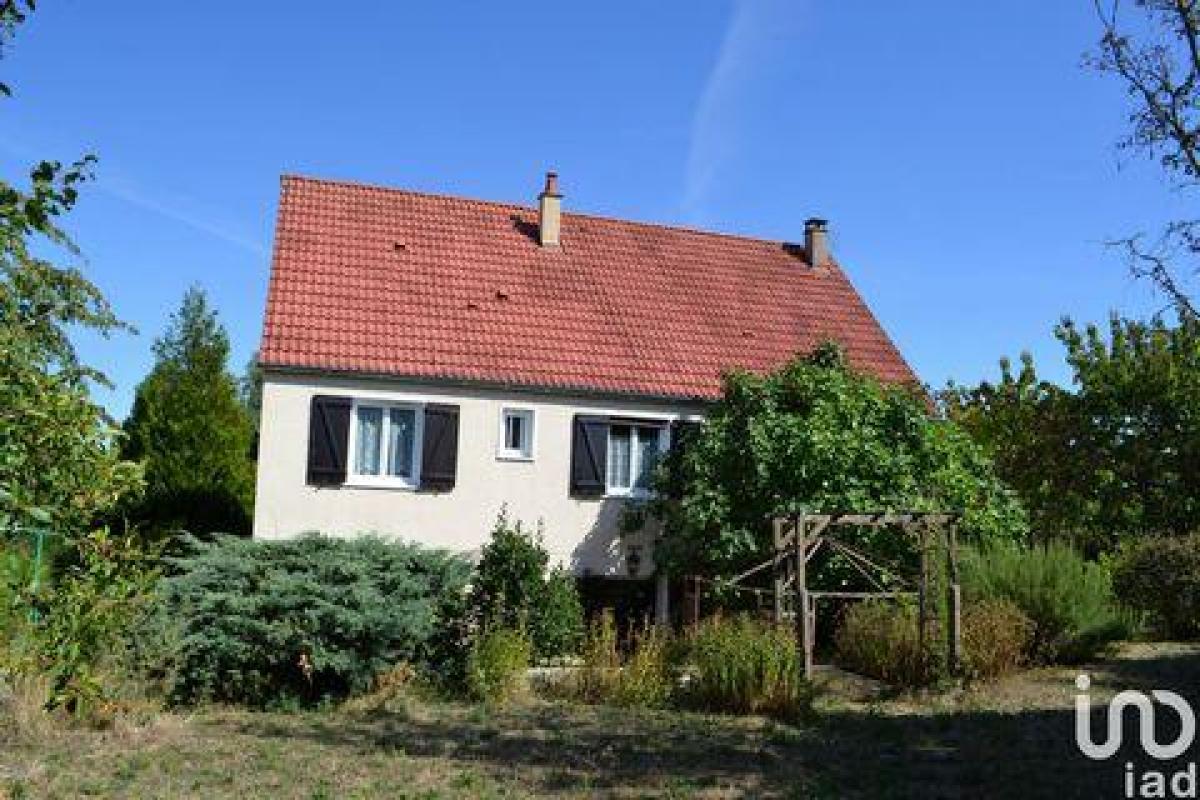 3 bedrooms House in Champigny, France No. 29571