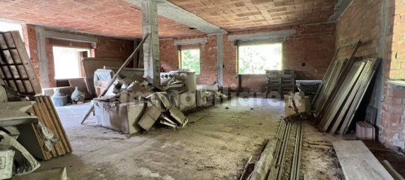 2 rooms Warehouse in Castelgomberto, Italy No. 267096 14