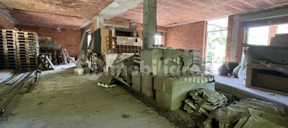 2 rooms Warehouse in Castelgomberto, Italy No. 267096 15