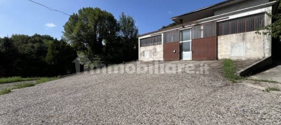 2 rooms Warehouse in Castelgomberto, Italy No. 267096 2