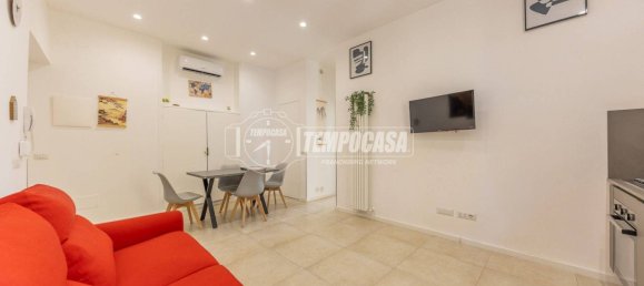 2 bedrooms Apartment in Rome, Italy No. 350518 4