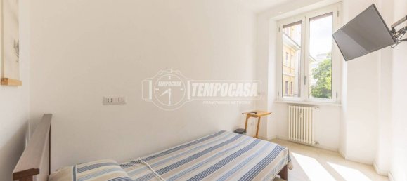 2 bedrooms Apartment in Rome, Italy No. 350518 11