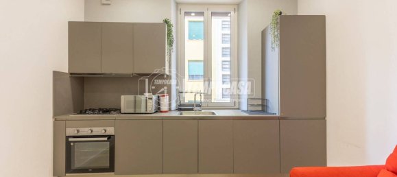 2 bedrooms Apartment in Rome, Italy No. 350518 5