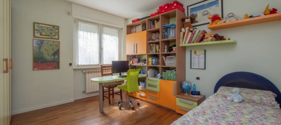 3 bedrooms Villa in Olgiate Olona, Italy No. 320028 29