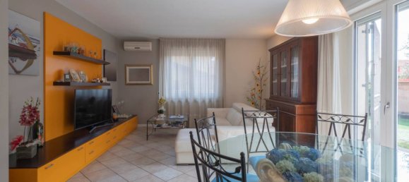 3 bedrooms Villa in Olgiate Olona, Italy No. 320028 12