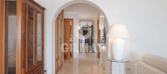 Квартира с 4 спальнями в Эстепона, Испания № 137496 10