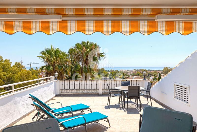 Квартира с 4 спальнями в Эстепона, Испания № 137496