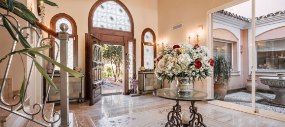 8 bedrooms Villa in Estepona, Spain No. 24198 38