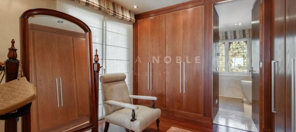 8 bedrooms Villa in Estepona, Spain No. 24198 11