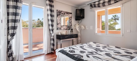 8 bedrooms Villa in Estepona, Spain No. 24198 28