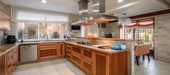 8 bedrooms Villa in Estepona, Spain No. 24198 40