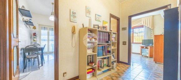 3 rooms Apartment in Rome, Italy No. 44875 5