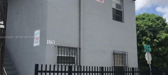 Apartamento T1 em Miami, EUA N.º 615378 2