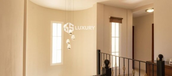 3 bedrooms Villa in Adeje, Spain No. 146200 2