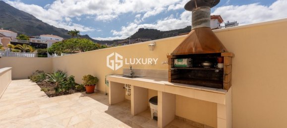 3 bedrooms Villa in Adeje, Spain No. 146200 14