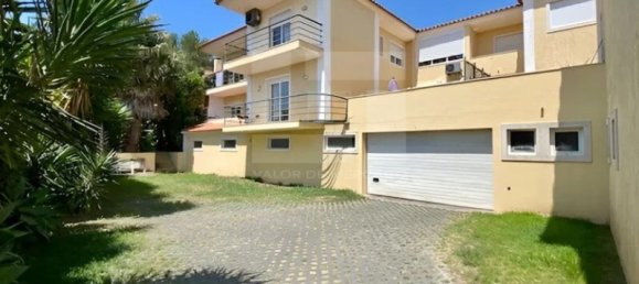 3 bedrooms Villa in Cascais, Portugal No. 191097 8