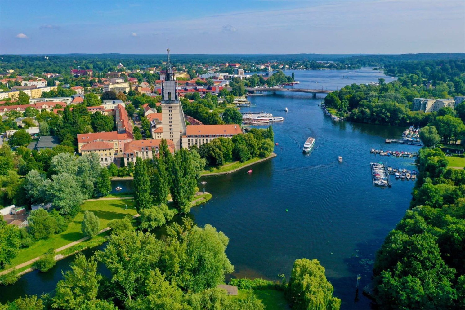 12 rooms Building in Potsdam, Germany No. 43663