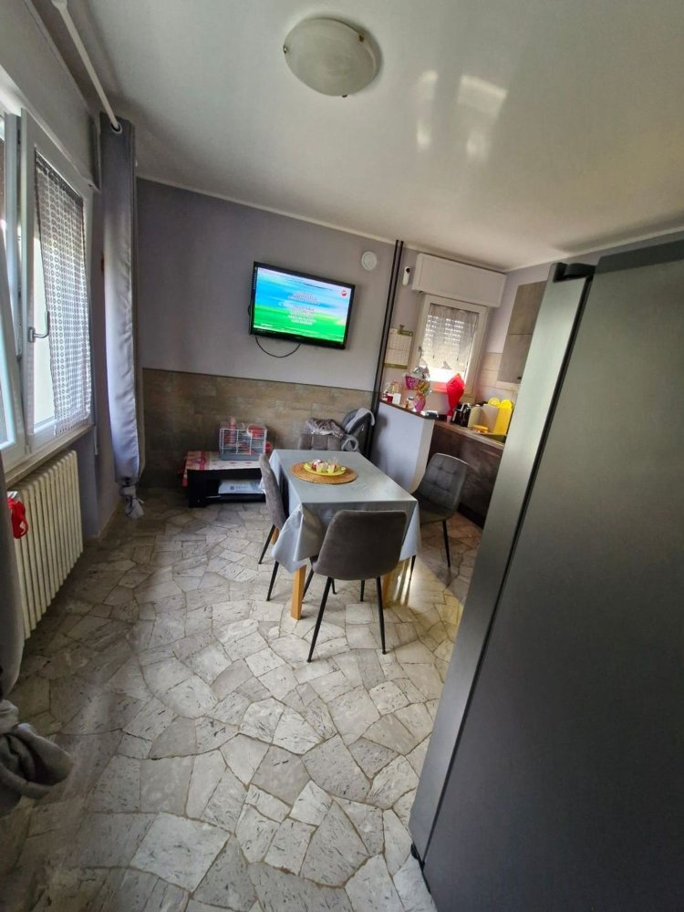 Apartamento de 5 habitaciónes en Brendola, Italy No. 267994