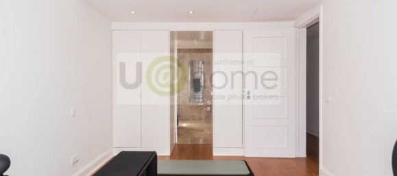 4 bedrooms Apartment in Lisbon, Portugal No. 102017 30