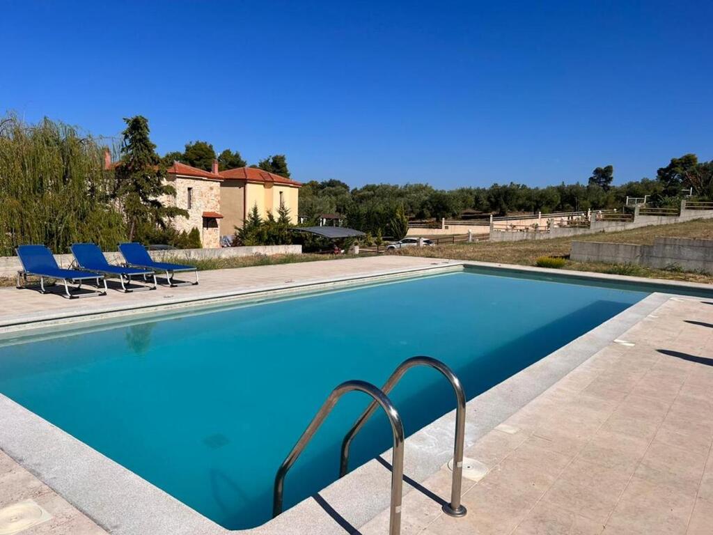 4 bedrooms Villa in Chalkidiki, Greece No. 52668