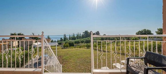 4 Schlafzimmer Villa in Chalkidiki, Greece, Nr. 52668 5